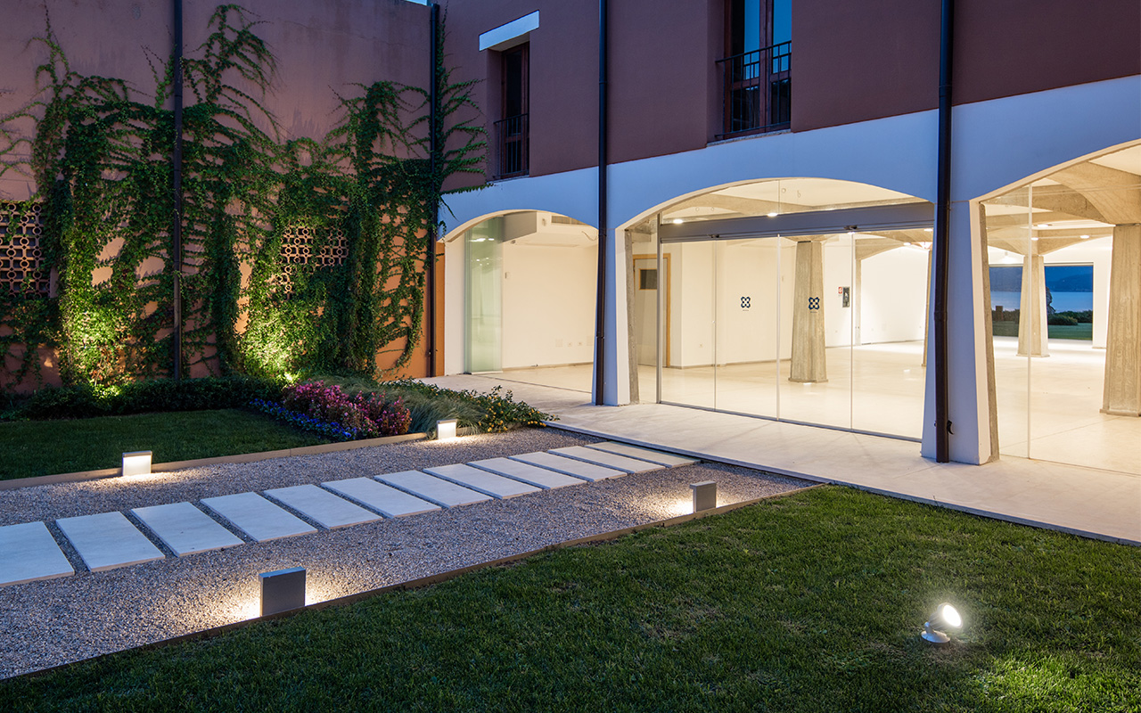 Green entrance of Corte Rosada Hotel, 2015